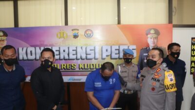 PERSONIL POLRES KUDUS BERHASIL BEKUK PRIA YANG MENGAKU ANGGOTA BRIMOB DAN KLABUI TEMAN KENCANNYA